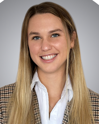 Photo of Julia Strohl, MHC-LP