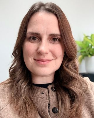 Photo of Dr Chloe Crompton, Psychologist, PsychD, HCPC - Clin. Psych.