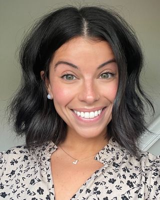 Photo of Lindsey Marashio, Pre-Licensed Professional, MA