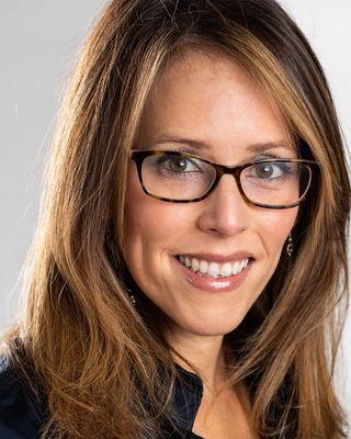 Photo of Marliz I Lorenty, Marriage & Family Therapist, LMFT