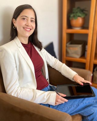 Foto de Alejandra González Sánchez, Psicoterapeuta, Lic. en Psicología