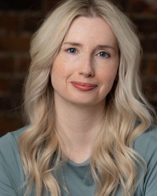 Photo of Lynda Burgess, Psychologist, MACP