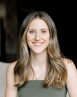 Photo of Katia Husemann, MC, LPC