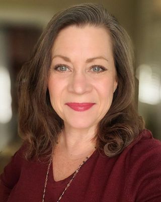 Photo of Lesa Bowman, BSN, RN, HNB-BC