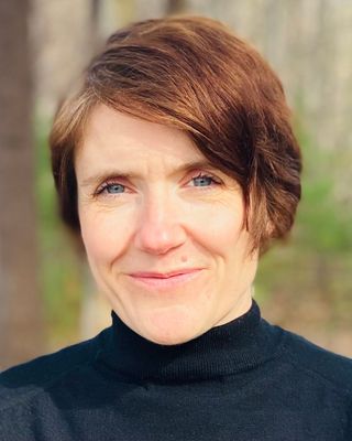 Photo of Holly Macrae, Clinical Social Work/Therapist, MSW, LCSW, CTMH