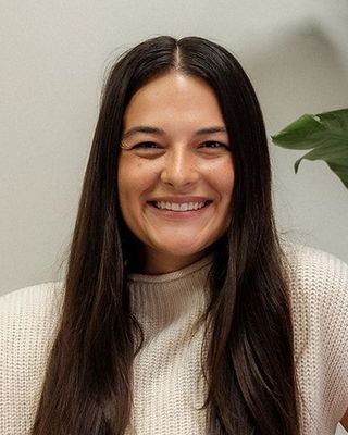 Photo of Alina Mraz, Psychologist, PsyD