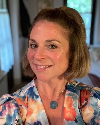 Photo of Dasha Arsenault, Psychiatric Nurse Practitioner, MSN, APRN, PMHNPBC