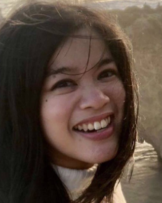 Photo of Dr. Elizabeth Au, Psychologist, MA, PsyD
