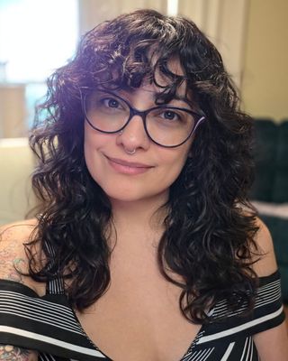 Photo of Stephanie Manne, Marriage & Family Therapist, LMFT