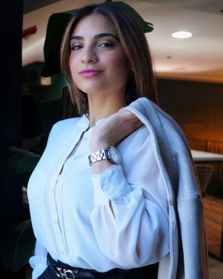 Photo of Vanessa Molina, Marriage & Family Therapist, MS, LMFT