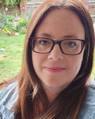 Photo of Lucille Maria Bruins - Evergreen Therapy, Counsellor, MNCPS Acc.