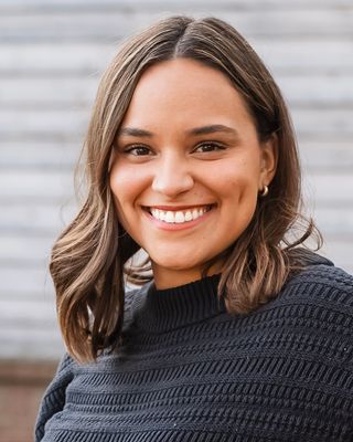 Photo of Natalie Jacobs, Licensed Professional Counselor, MA, LPC, NCC, R-DMT