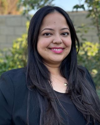 Photo of Aisha Ishtiaq, Marriage & Family Therapist, MS, LMFT