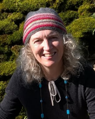 Photo of Julia Hanson