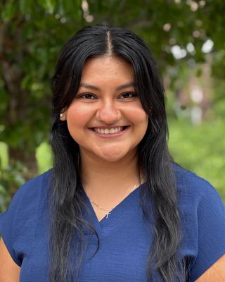 Photo of Lauren deAnda, Pre-Licensed Professional