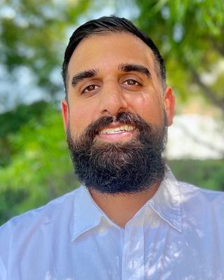 Photo of Pauldeep Gill, Marriage & Family Therapist, LMFT