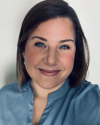 Photo of Makailey DeAlmeida, Psychiatric Nurse Practitioner, MSN, APRN, PMHNP