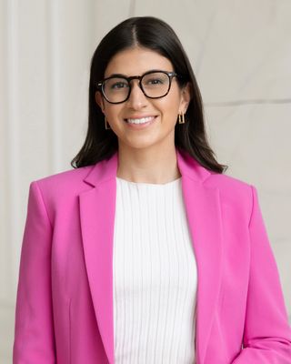 Photo of Dr. Ariana Simone, Psychologist, PhD, CPsych