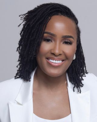 Photo of Tianna Robinson, Licensed Professional Counselor Associate, MA, LPC-A, LCDC-I