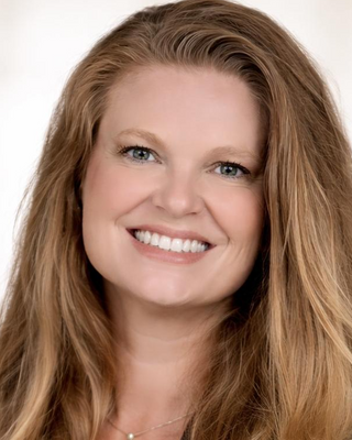 Photo of Amanda Collins, Clinical Social Work/Therapist, LCSW