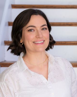 Photo of Shelley Snapp, Marriage & Family Therapist, MA, LMFT, AS