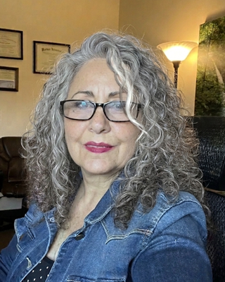Photo of Florence Nikas, Licensed Professional Counselor, LPCC, CCMHC