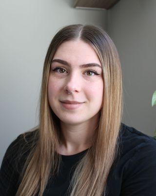 Photo of Marissa Dubé, Registered Psychotherapist, MA, RP