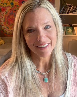 Photo of Natalie Snapp, Licensed Mental Health Counselor, LMHC