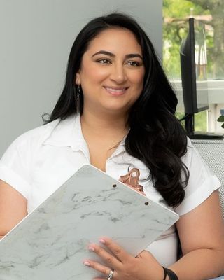 Photo of Angela Saavedra, Registered Psychotherapist (Qualifying) in Ontario