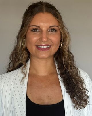 Photo of Isabella Roberto, Pre-Licensed Professional