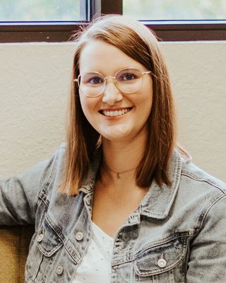 Photo of Lindsey Seabolt, Clinical Social Work/Therapist