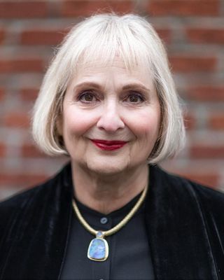 Photo of Karen Stefano, Licensed Professional Counselor, MA, LPC, CBT, NCC
