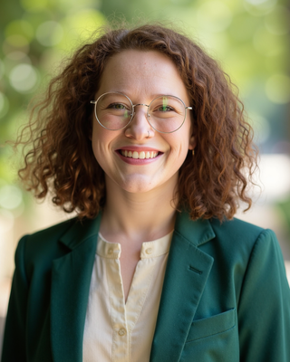 Photo of Alexandra Prado, Clinical Social Work/Therapist, LSW