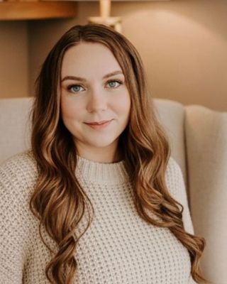 Photo of Alana Enders, Psychologist, MACP, BA