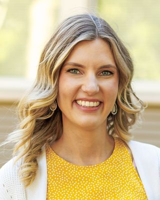 Photo of Caitlyn Jablonowski, Counselor, LCPC, ATR