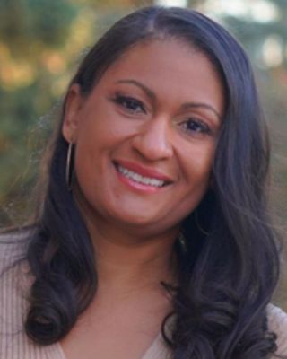 Photo of Takeshia Van Ross-Johnson, Clinical Social Work/Therapist