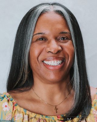 Photo of Arra Woodson, Clinical Social Work/Therapist, MSW, LSW