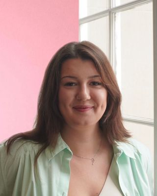 Photo of Defne Sagdic, Pre-Licensed Professional, MFT-I