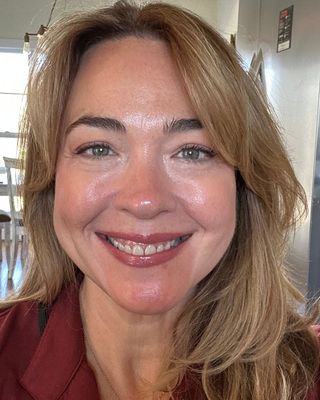 Photo of Amanda Eilola, Clinical Social Work/Therapist, LCSW, QS, CET2