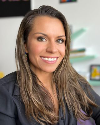 Photo of Dr. Steffanie Grossman, Psychologist, PhD, CEDS-C