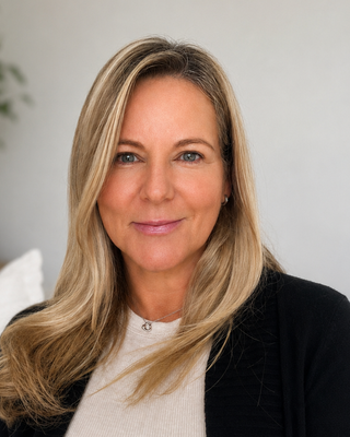 Photo of Lisa Shaked, Counsellor, MA, ACA-L4