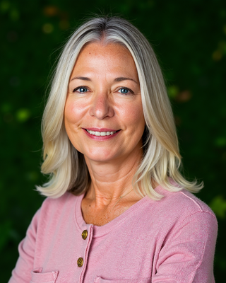 Photo of Debra DeMuth, Clinical Social Work/Therapist, MSW, LICSW