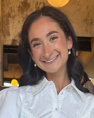 Photo of Zoe Alberts, Psychologist, MSc, PsyBA General