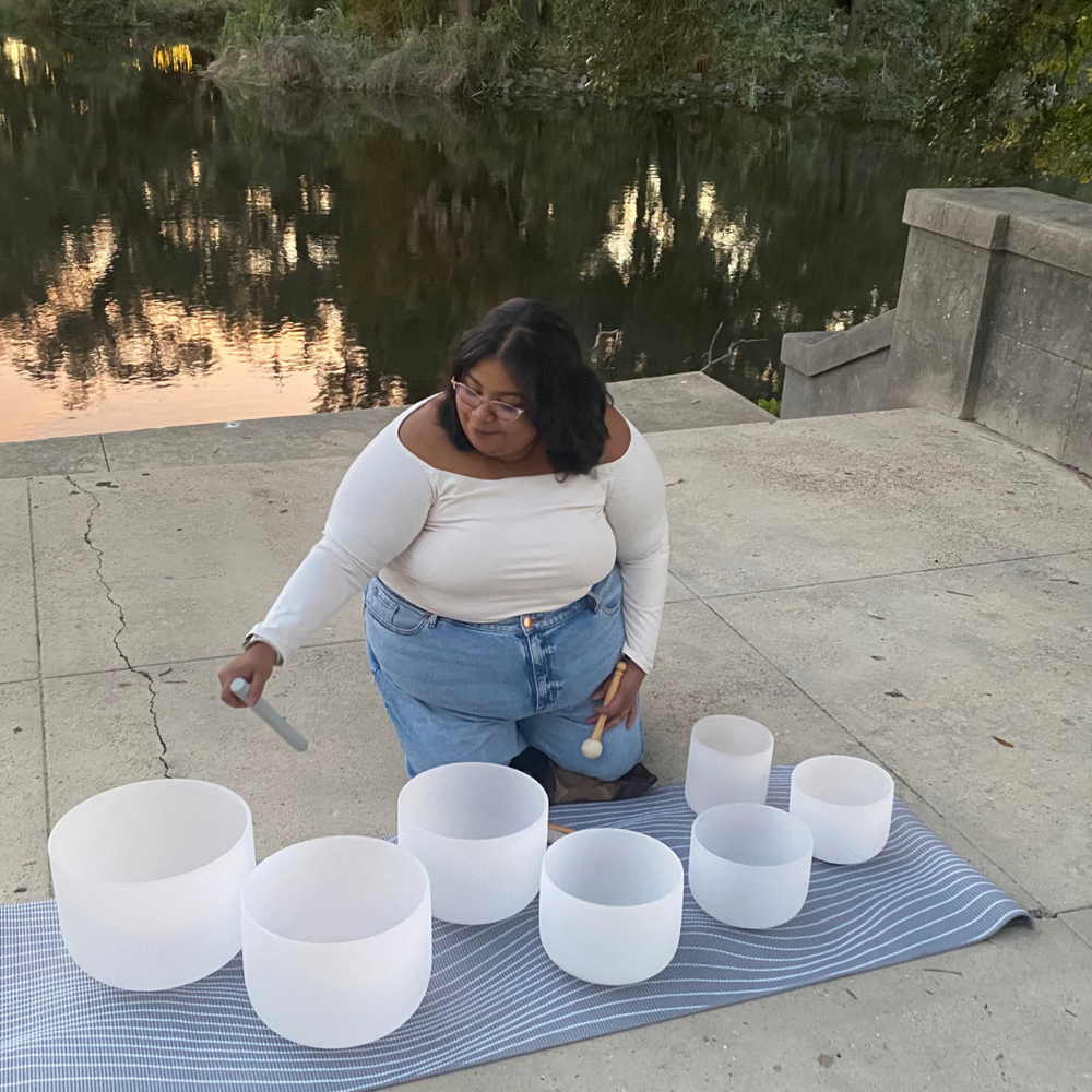 When the weather is nice, a little mindfulness outdoors can be so refreshing!