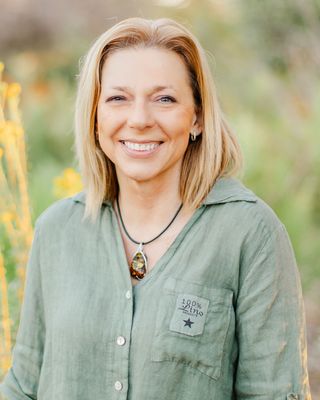 Photo of Gosha Domagala, Marriage & Family Therapist, LMFT