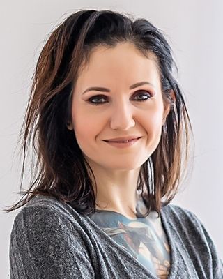 Photo of Dr. Fiona Dyshniku, Psychologist, PhD, CPsych