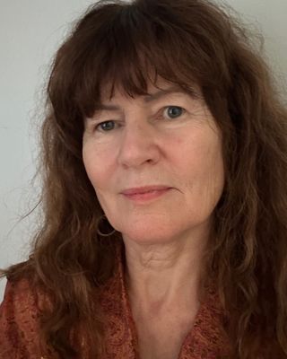 Photo of Fiona Giles, Psychotherapist in Sydney, NSW