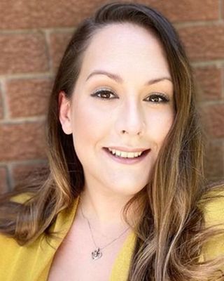 Photo of Bonnie Nelson, Registered Psychotherapist (Qualifying), MA(CP), BA(Hons