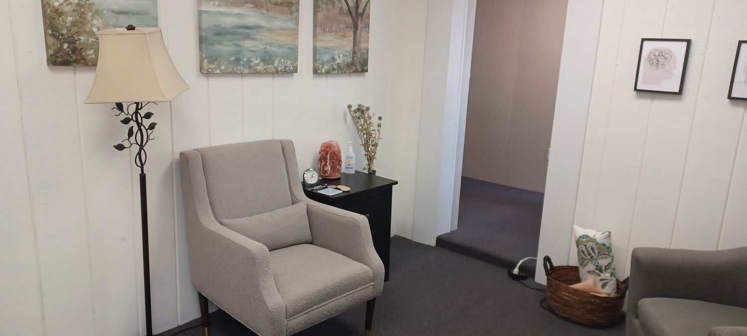 Kasi Shan Prenatal & Postpartum Counselling, Registered Social Worker