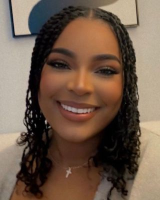 Photo of Bria Bromell-Holeman, Clinical Social Work/Therapist, LMSW